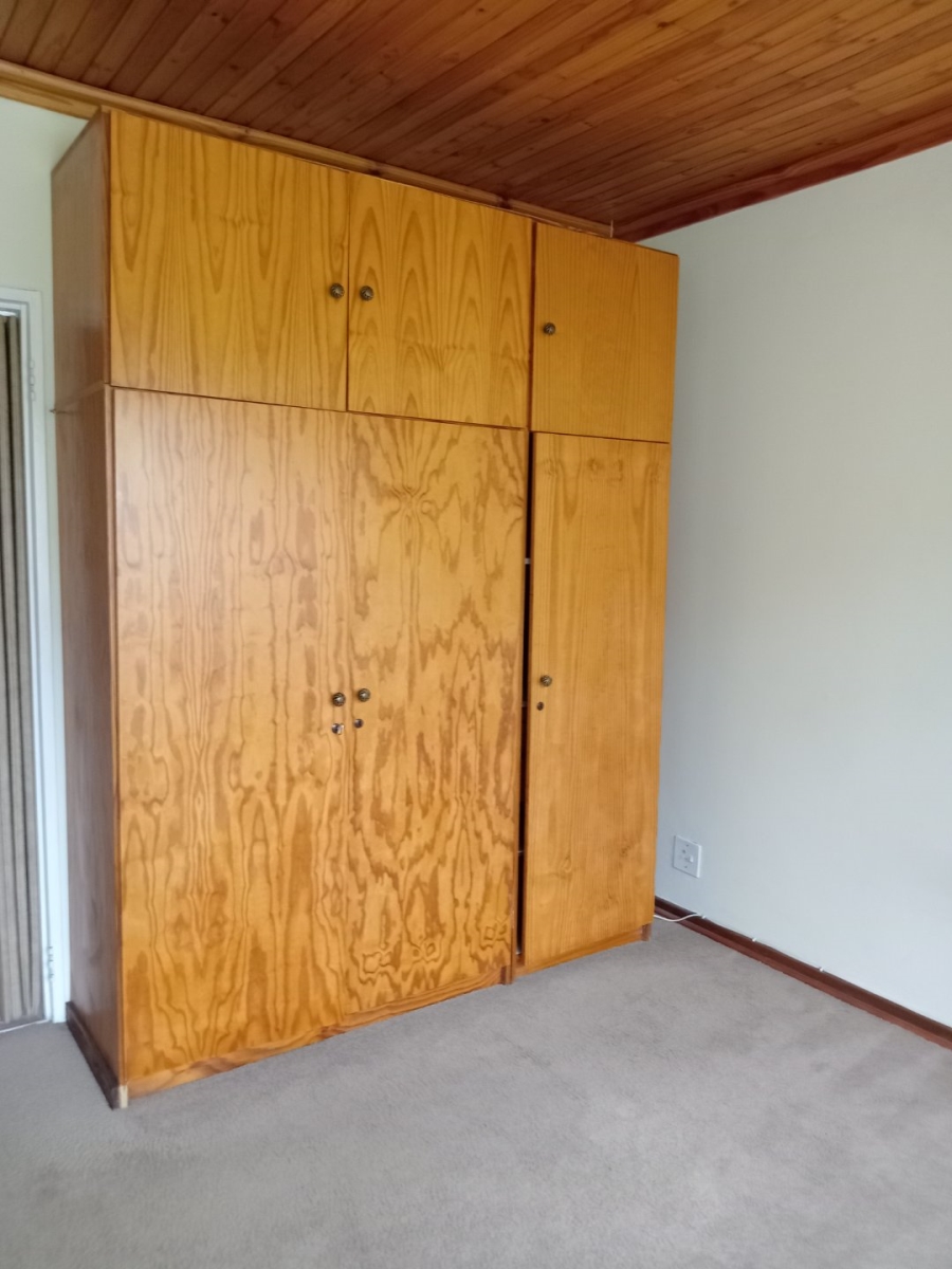 3 Bedroom Property for Sale in Bonaero Park Gauteng