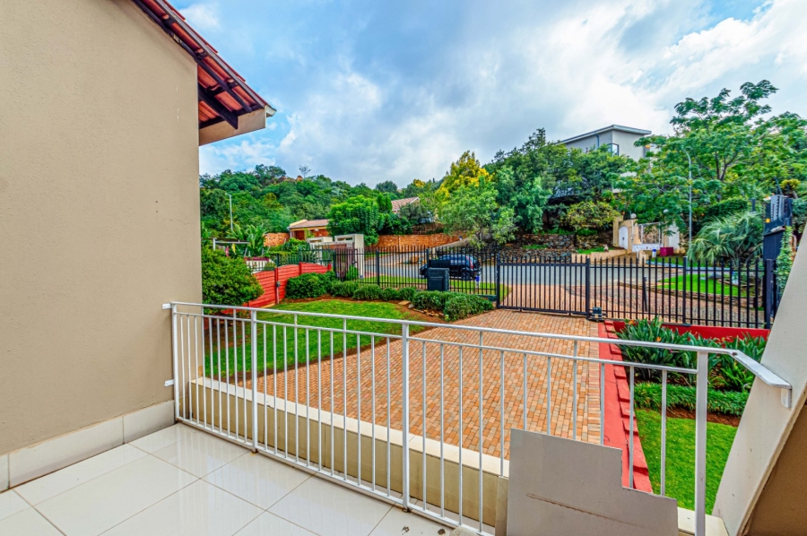 5 Bedroom Property for Sale in Glenvista Gauteng