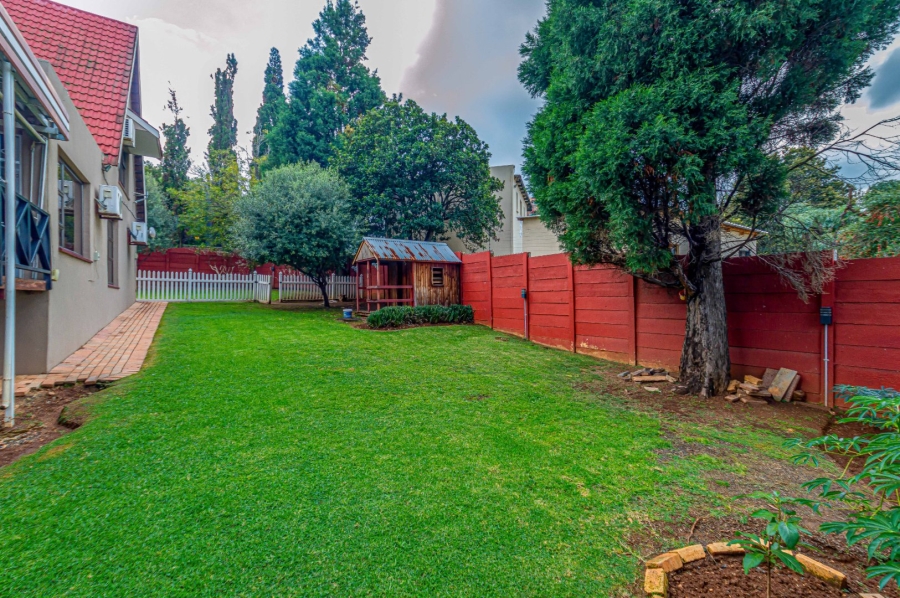 5 Bedroom Property for Sale in Glenvista Gauteng