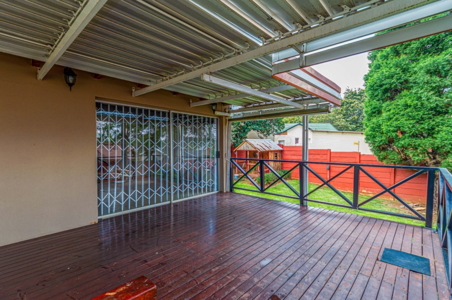 5 Bedroom Property for Sale in Glenvista Gauteng
