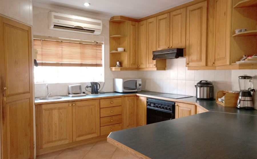 To Let 3 Bedroom Property for Rent in Eldoraigne Gauteng