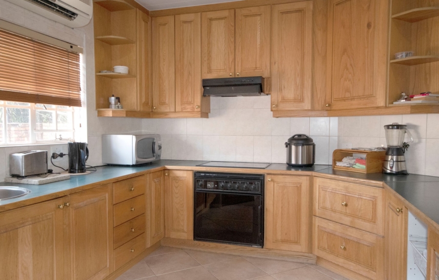 To Let 3 Bedroom Property for Rent in Eldoraigne Gauteng