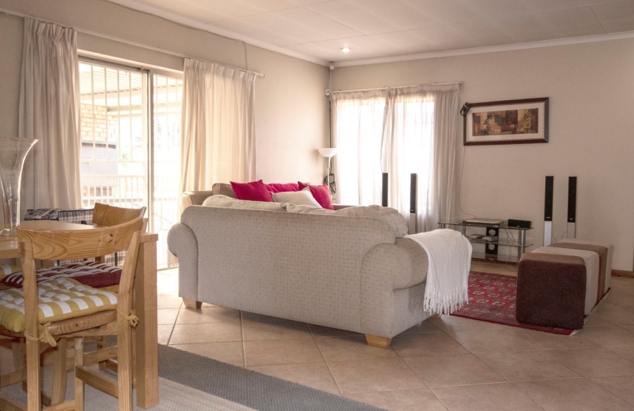 To Let 3 Bedroom Property for Rent in Eldoraigne Gauteng