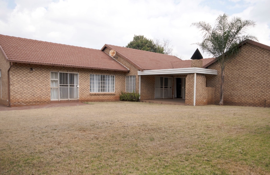 To Let 3 Bedroom Property for Rent in Eldoraigne Gauteng