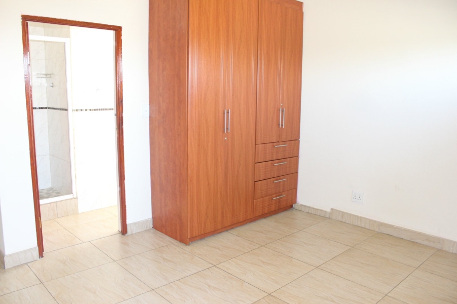 6 Bedroom Property for Sale in Eldo Village Estate Gauteng