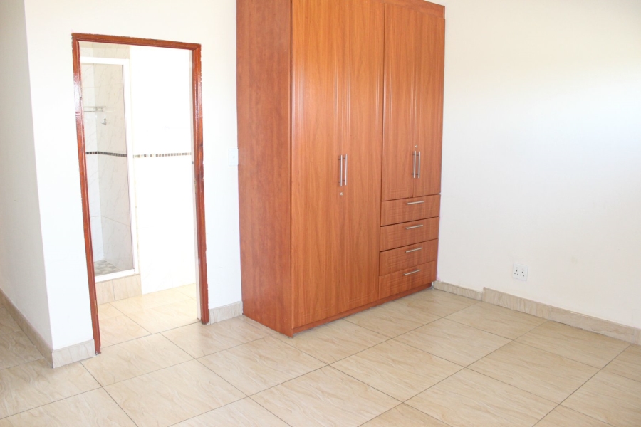 6 Bedroom Property for Sale in Eldo Village Estate Gauteng