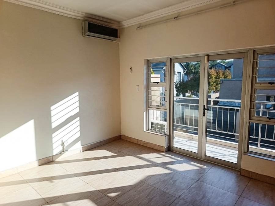 6 Bedroom Property for Sale in Eldo Village Estate Gauteng