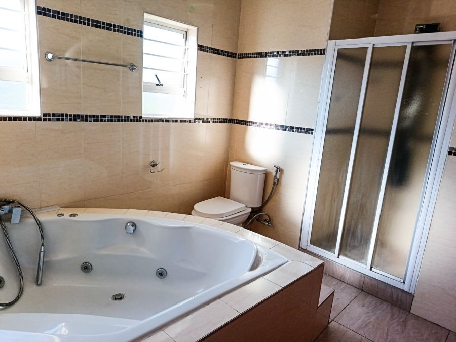 6 Bedroom Property for Sale in Eldo Village Estate Gauteng