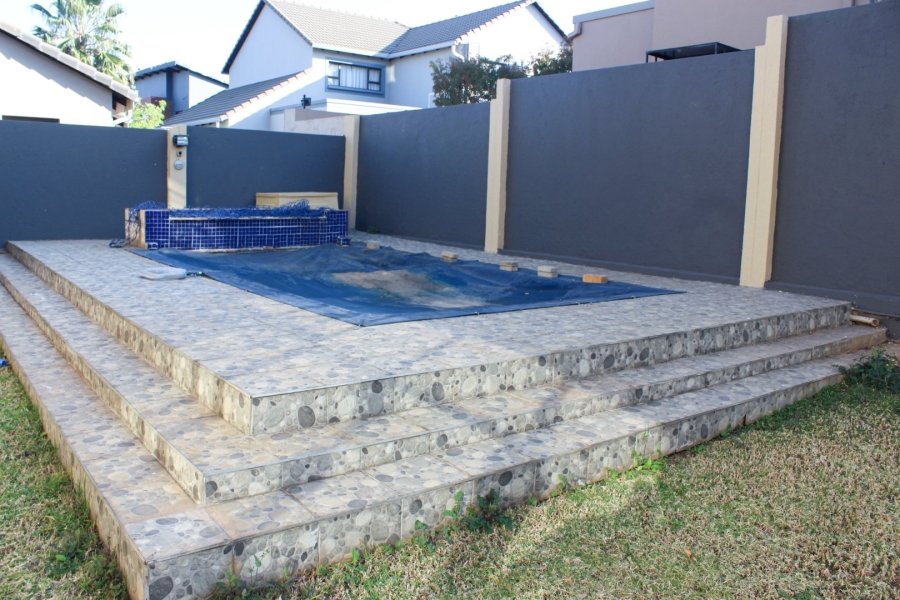 6 Bedroom Property for Sale in Eldo Village Estate Gauteng