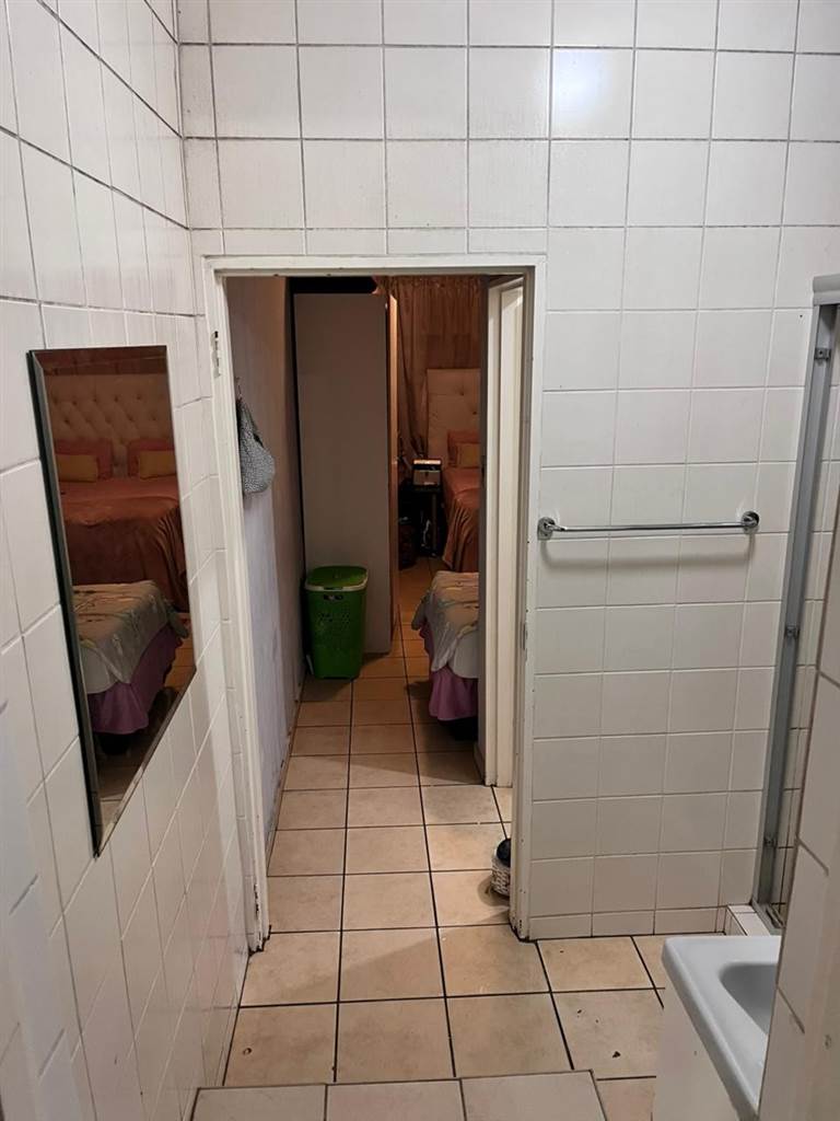 To Let 1 Bedroom Property for Rent in Discovery Gauteng