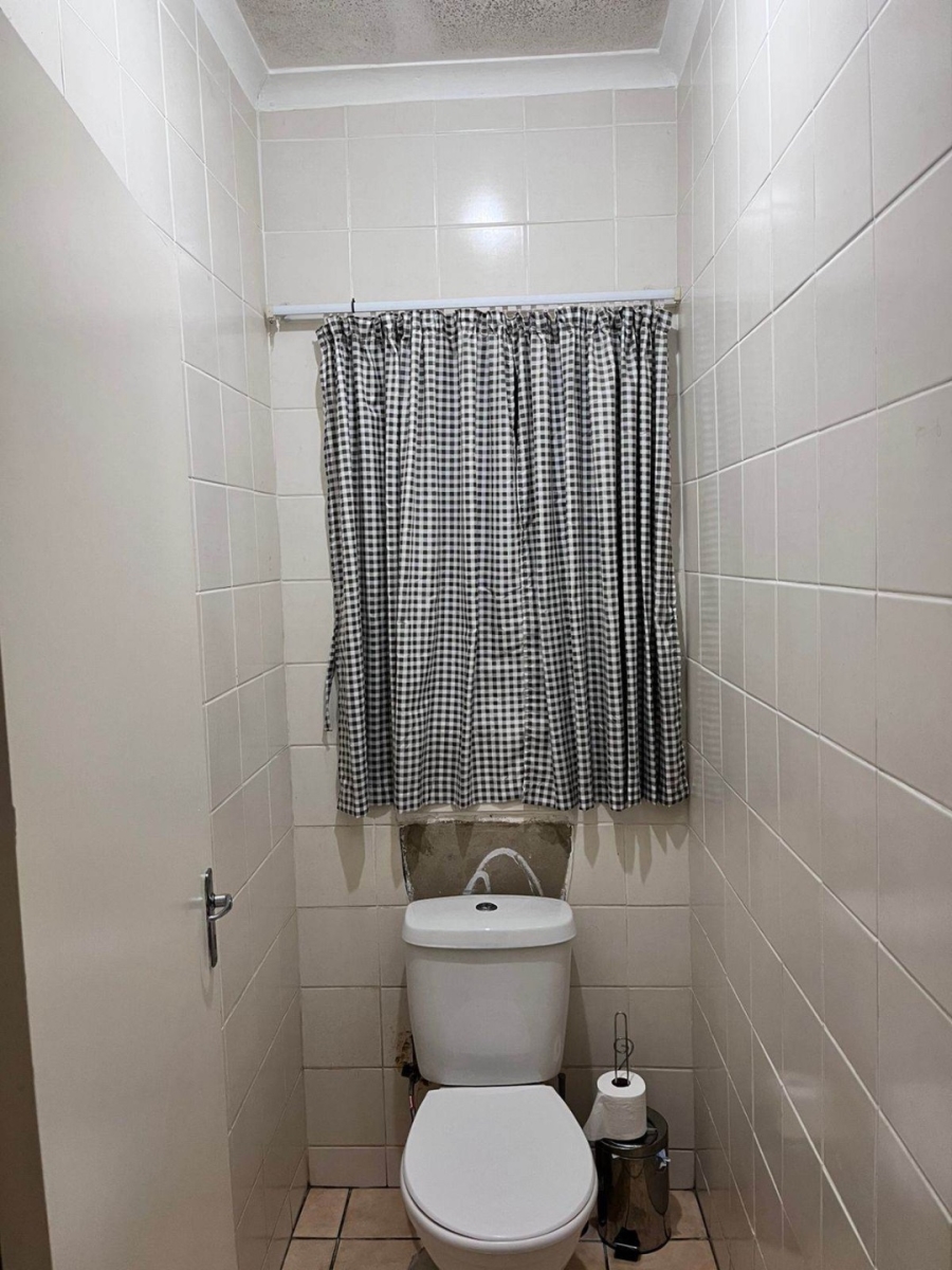 To Let 1 Bedroom Property for Rent in Discovery Gauteng