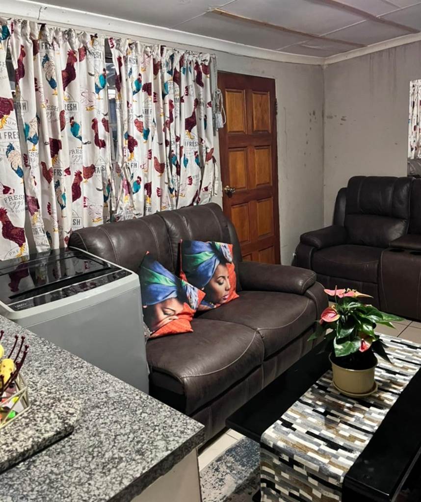 To Let 1 Bedroom Property for Rent in Discovery Gauteng