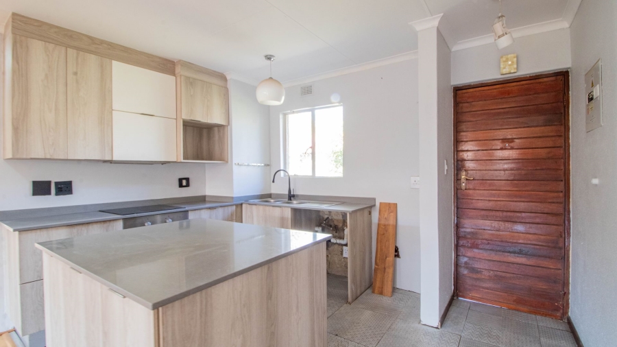 2 Bedroom Property for Sale in Eden Glen Gauteng