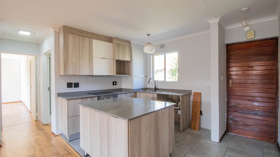 2 Bedroom Property for Sale in Eden Glen Gauteng