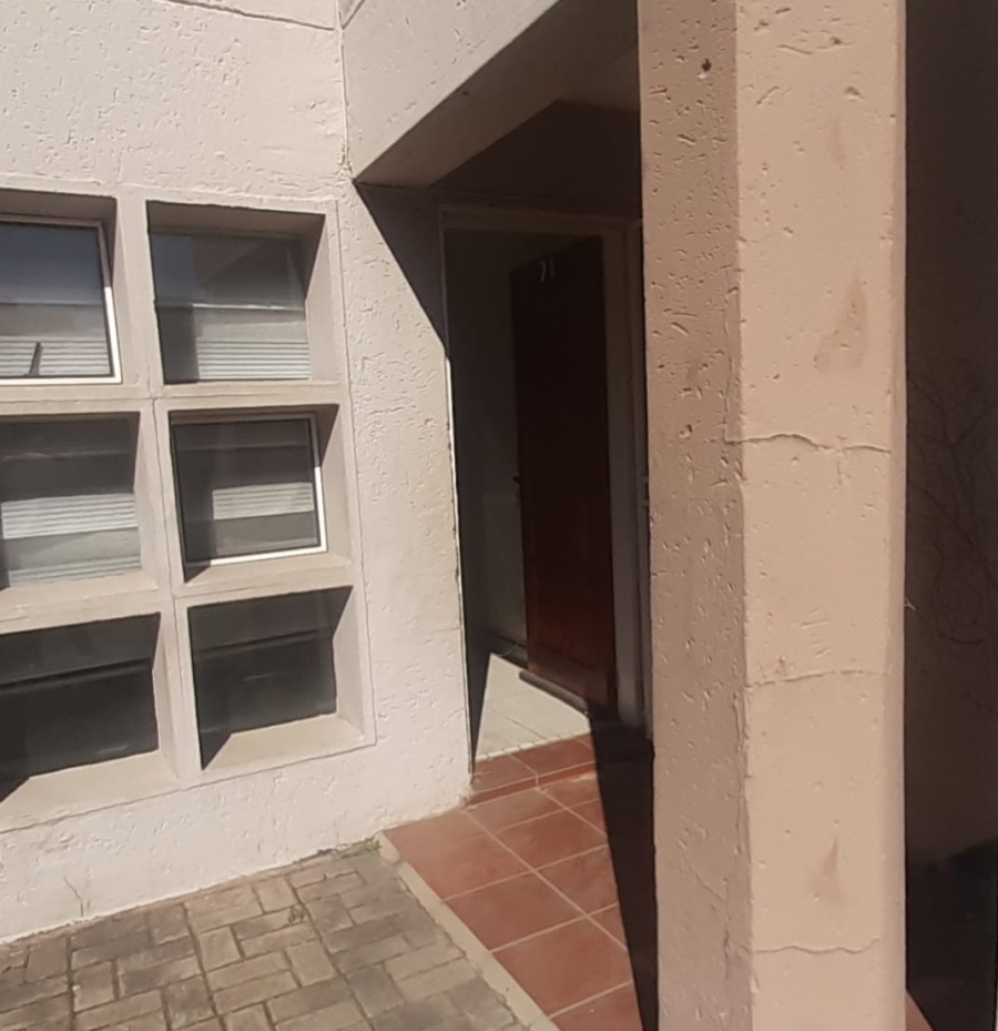 3 Bedroom Property for Sale in Gleneagles Gauteng