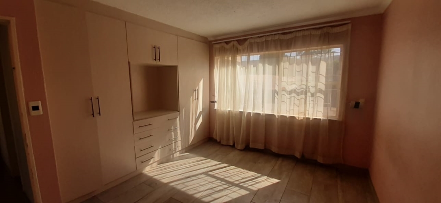 3 Bedroom Property for Sale in Gleneagles Gauteng