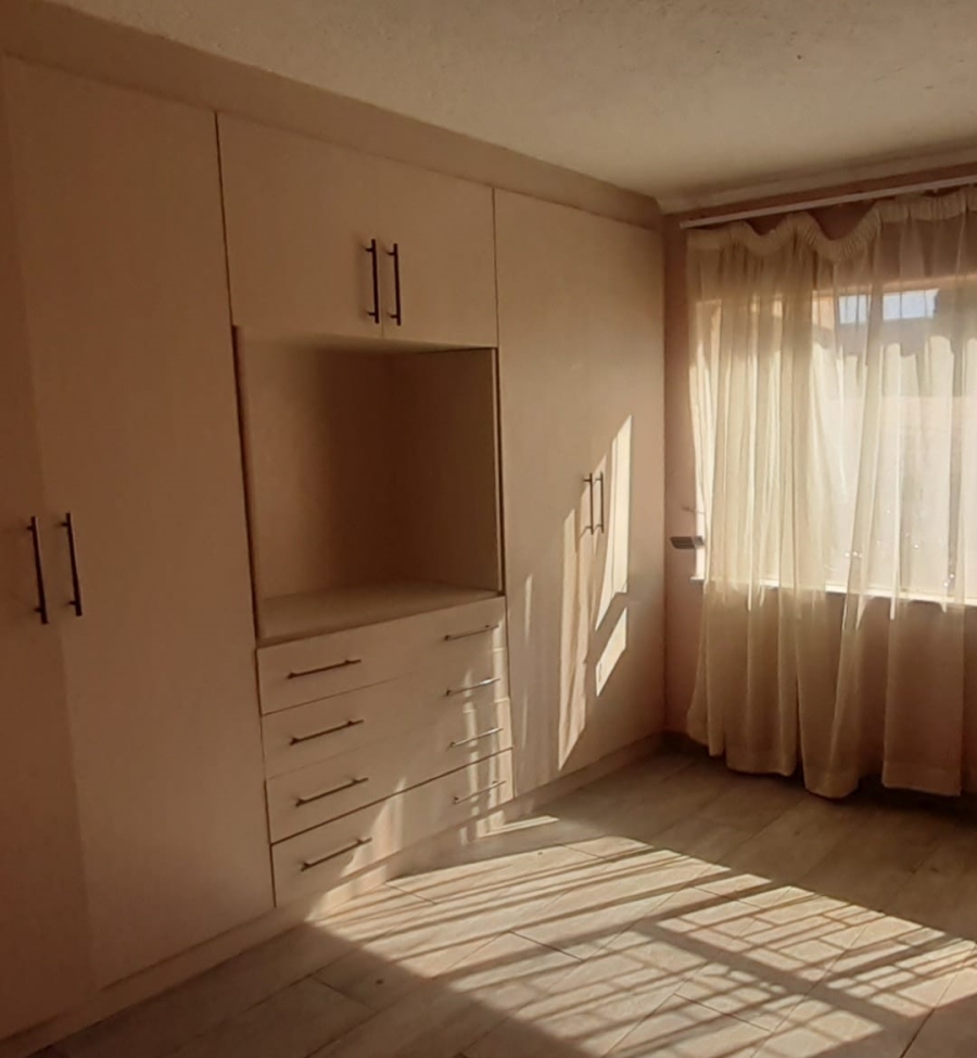3 Bedroom Property for Sale in Gleneagles Gauteng