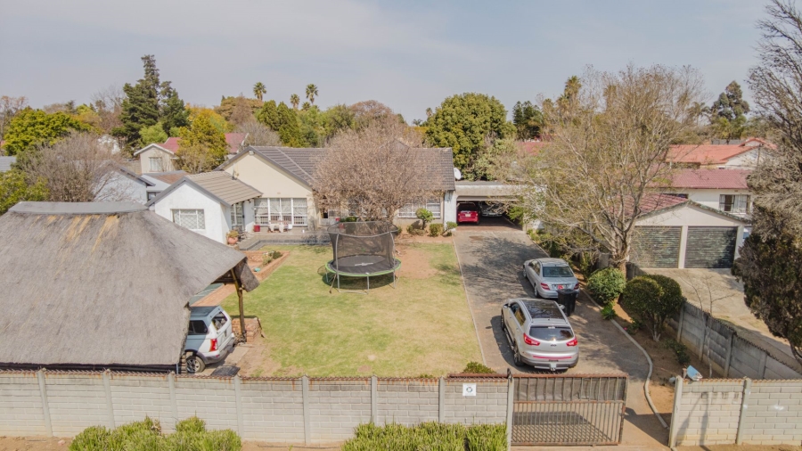 4 Bedroom Property for Sale in Birchleigh North Gauteng