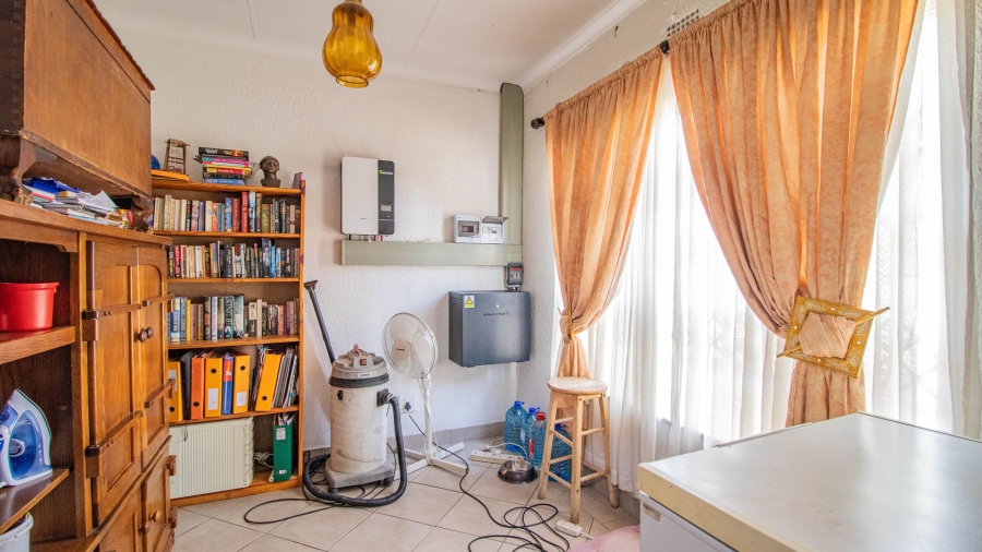 4 Bedroom Property for Sale in Birchleigh North Gauteng