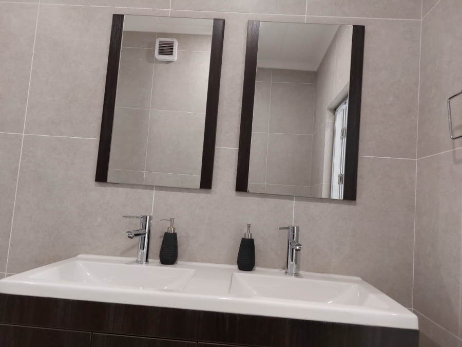 2 Bedroom Property for Sale in Rivonia Gauteng