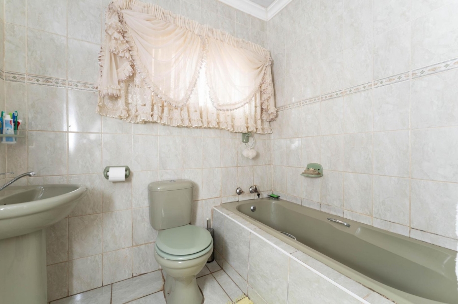 3 Bedroom Property for Sale in Dobsonville Gauteng