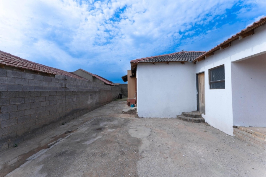 3 Bedroom Property for Sale in Dobsonville Gauteng