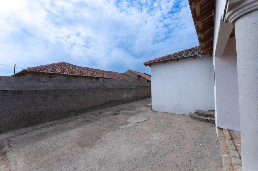 3 Bedroom Property for Sale in Dobsonville Gauteng