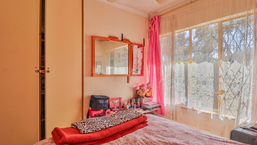 Commercial Property for Sale in Mont Lorraine Ah Gauteng