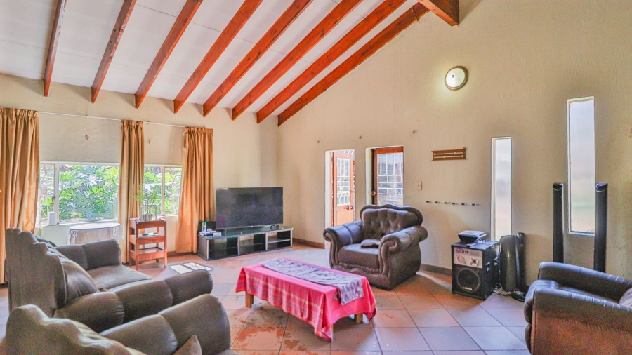 Commercial Property for Sale in Mont Lorraine Ah Gauteng