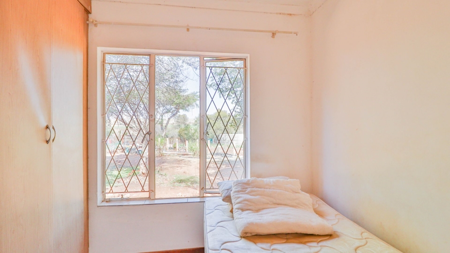 Commercial Property for Sale in Mont Lorraine Ah Gauteng