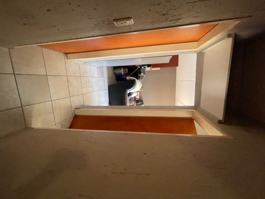 2 Bedroom Property for Sale in Chloorkop Gauteng