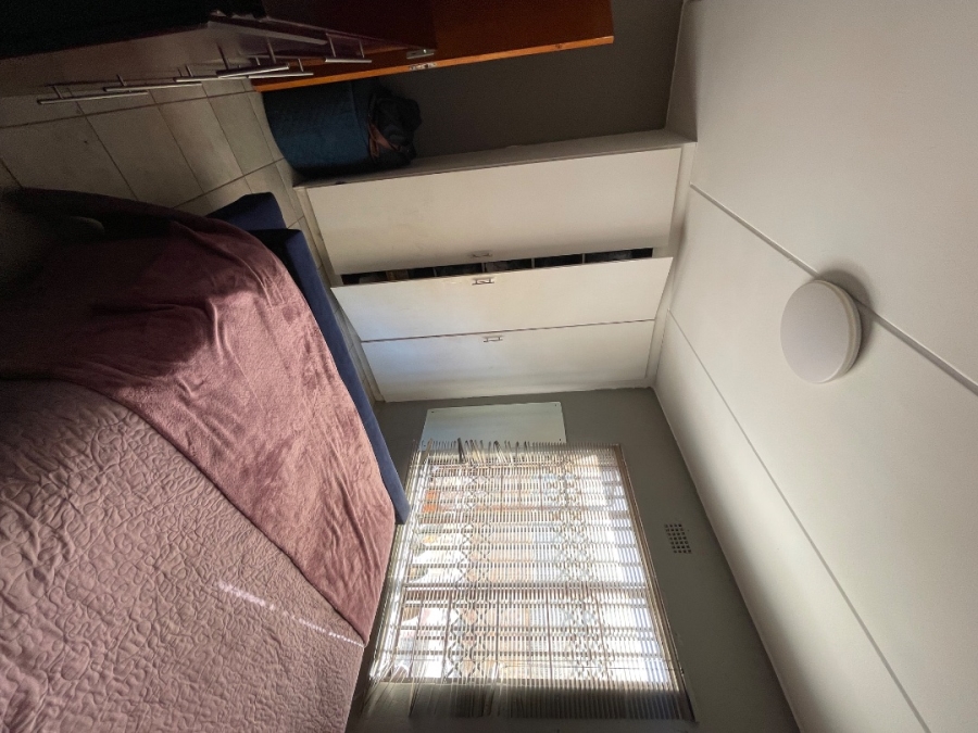 2 Bedroom Property for Sale in Chloorkop Gauteng