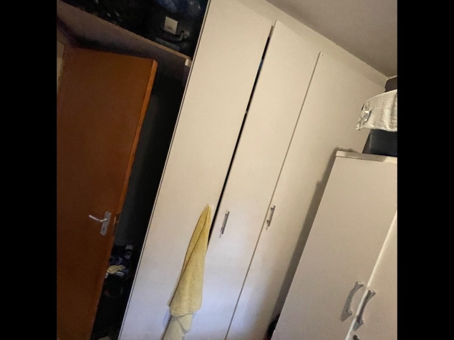 2 Bedroom Property for Sale in Chloorkop Gauteng