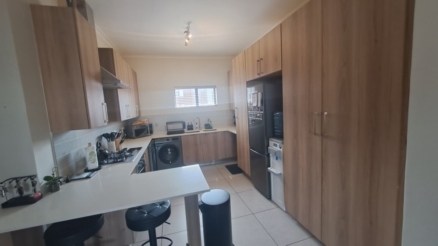 2 Bedroom Property for Sale in Hereford Estate Gauteng