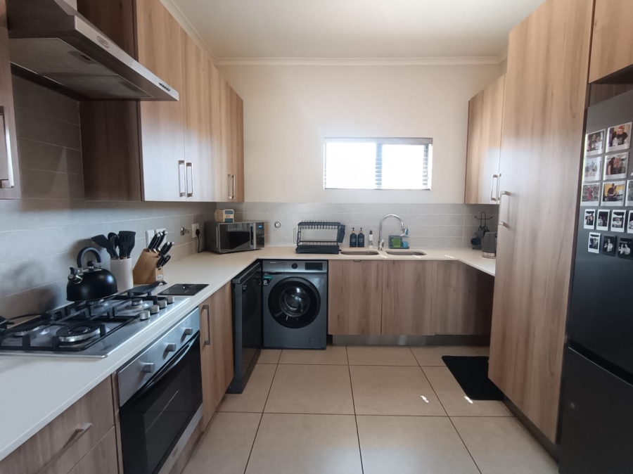 2 Bedroom Property for Sale in Hereford Estate Gauteng