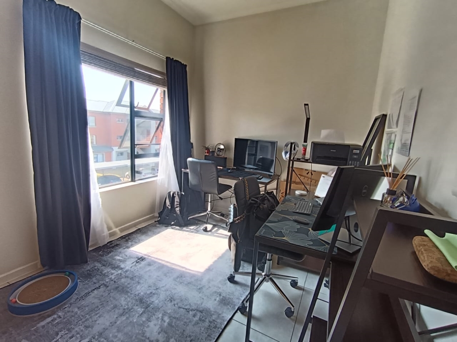 2 Bedroom Property for Sale in Hereford Estate Gauteng