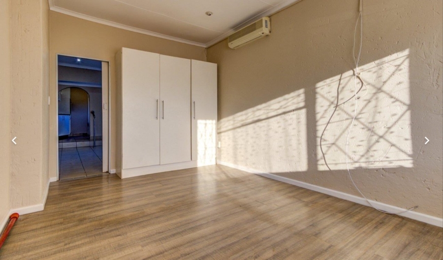3 Bedroom Property for Sale in Hurlyvale Gauteng