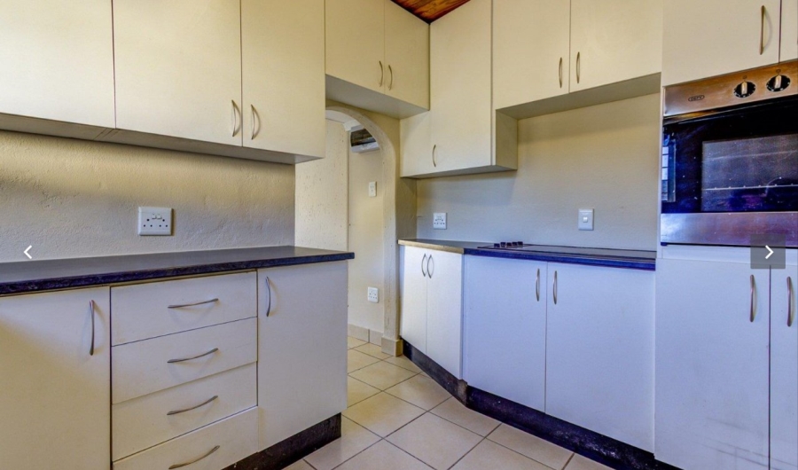 3 Bedroom Property for Sale in Hurlyvale Gauteng