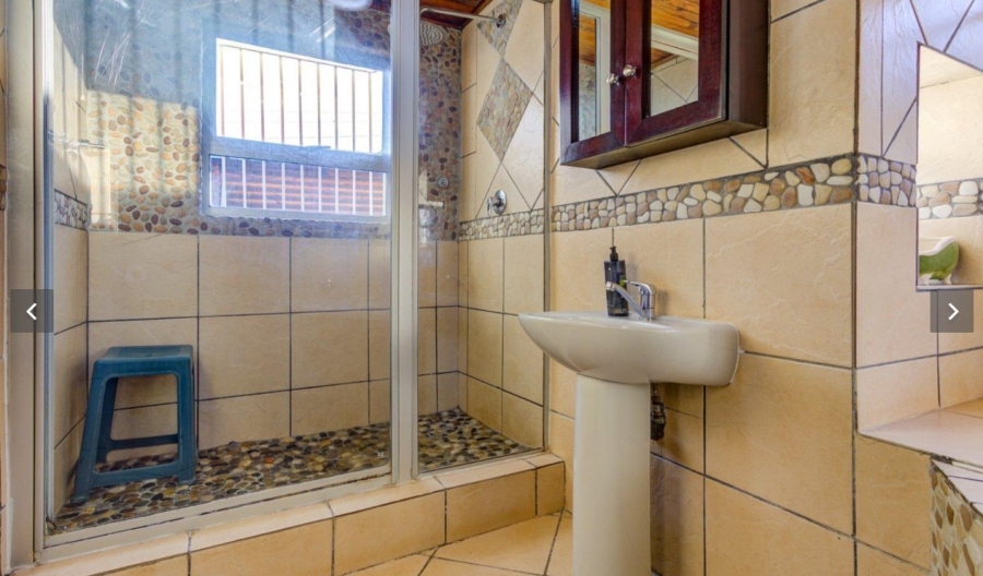 3 Bedroom Property for Sale in Hurlyvale Gauteng