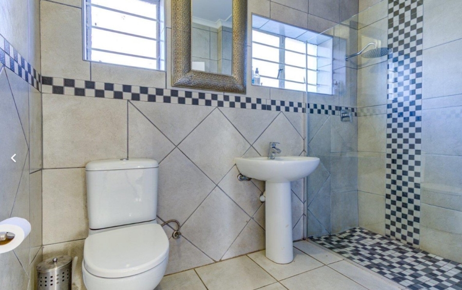 3 Bedroom Property for Sale in Hurlyvale Gauteng