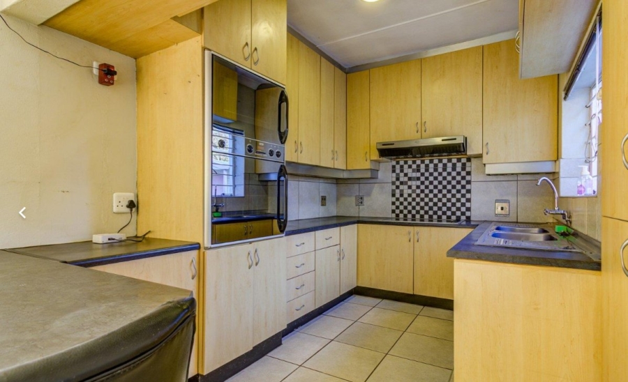 3 Bedroom Property for Sale in Hurlyvale Gauteng