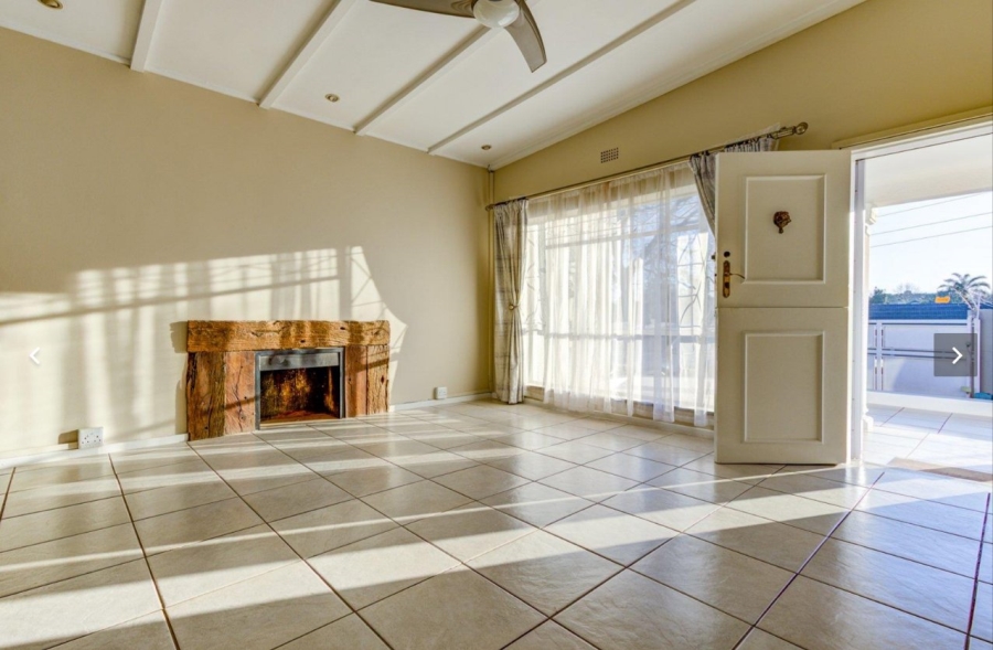 3 Bedroom Property for Sale in Hurlyvale Gauteng