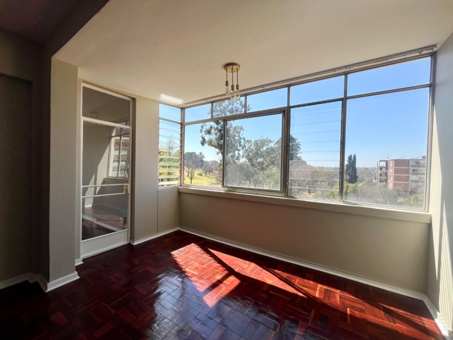 To Let 2 Bedroom Property for Rent in Fairways Gauteng