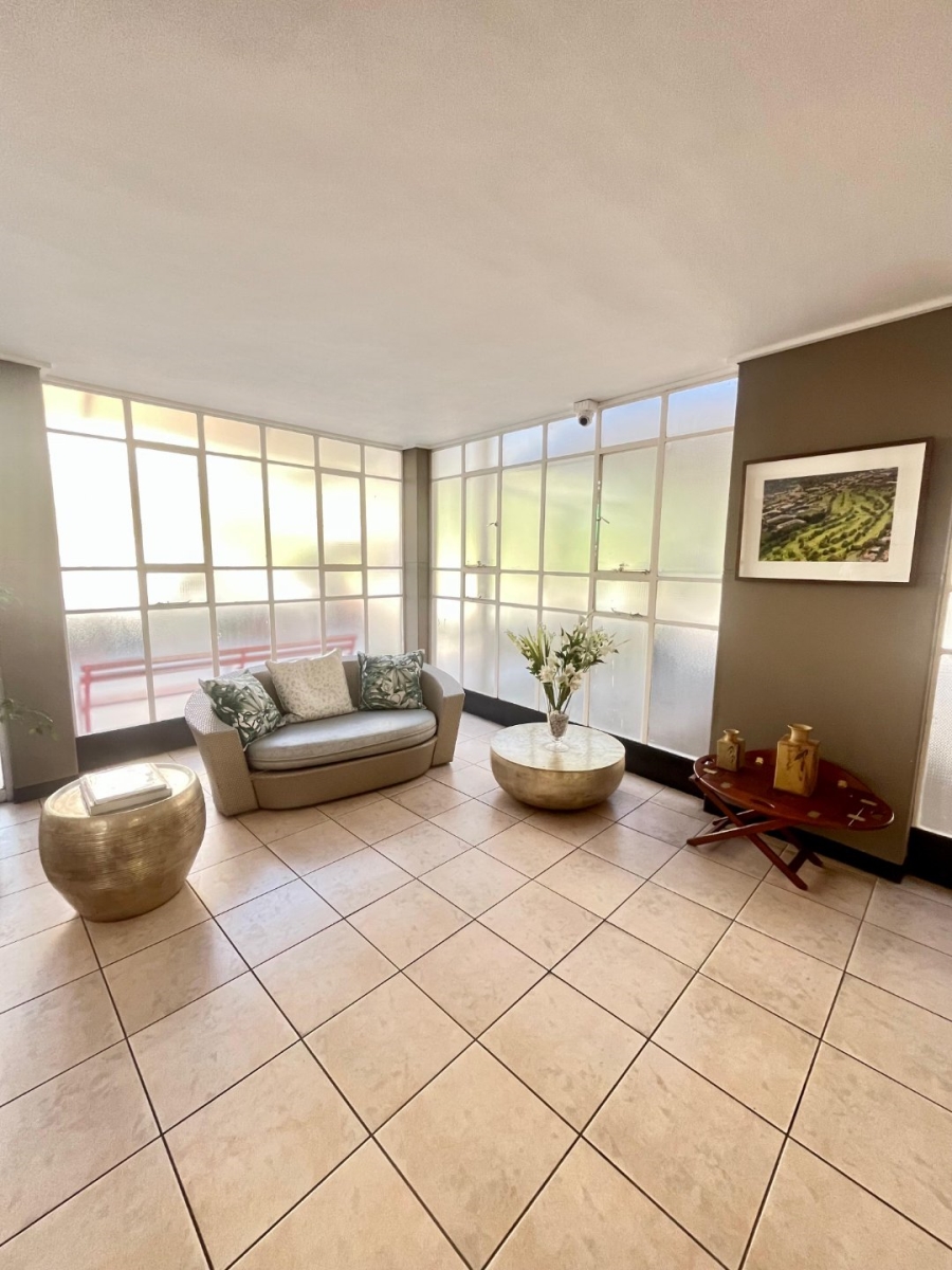 To Let 2 Bedroom Property for Rent in Fairways Gauteng