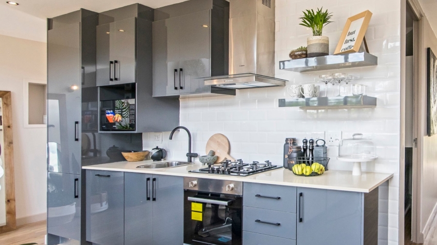 2 Bedroom Property for Sale in Lion Pride Gauteng