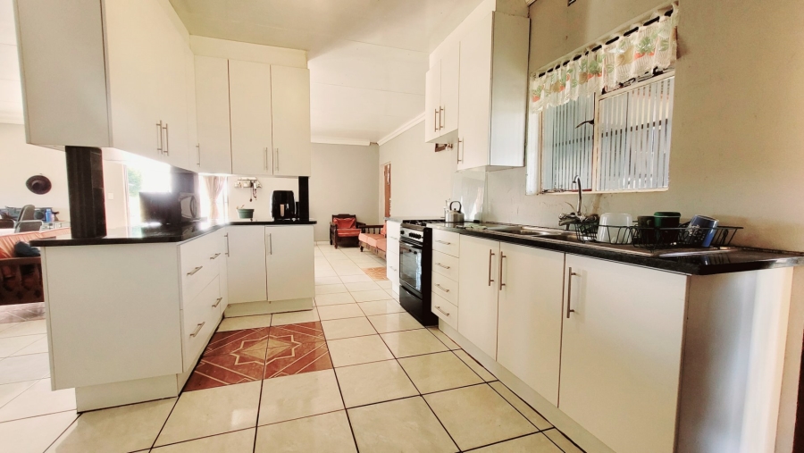 2 Bedroom Property for Sale in Helderstrome AH Gauteng