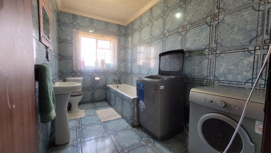 2 Bedroom Property for Sale in Helderstrome AH Gauteng