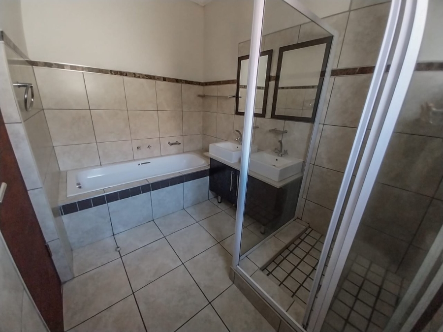 3 Bedroom Property for Sale in Pretorius Park Gauteng