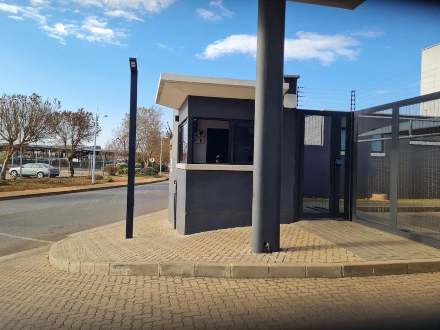 To Let 2 Bedroom Property for Rent in Lenasia Ext 9 Gauteng