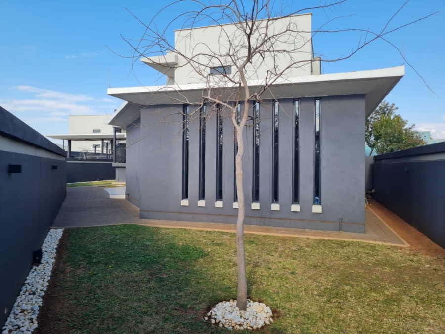 To Let 2 Bedroom Property for Rent in Lenasia Ext 9 Gauteng